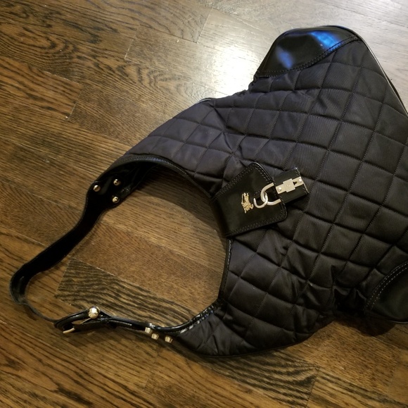 Authentic Burberry Quilted Black Leather Hobo - Picture 2 of 7
